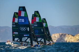 Finale spettacolare per il Campionato Italiano Classi Olimpiche Edison Next 2024: trionfo di Pezzilli-Torroni e Giunchiglia-Schio nelle classi 49er e 49er FX a Cagliari